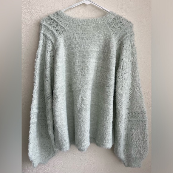 Lauren Conrad sweater - Picture 4 of 4